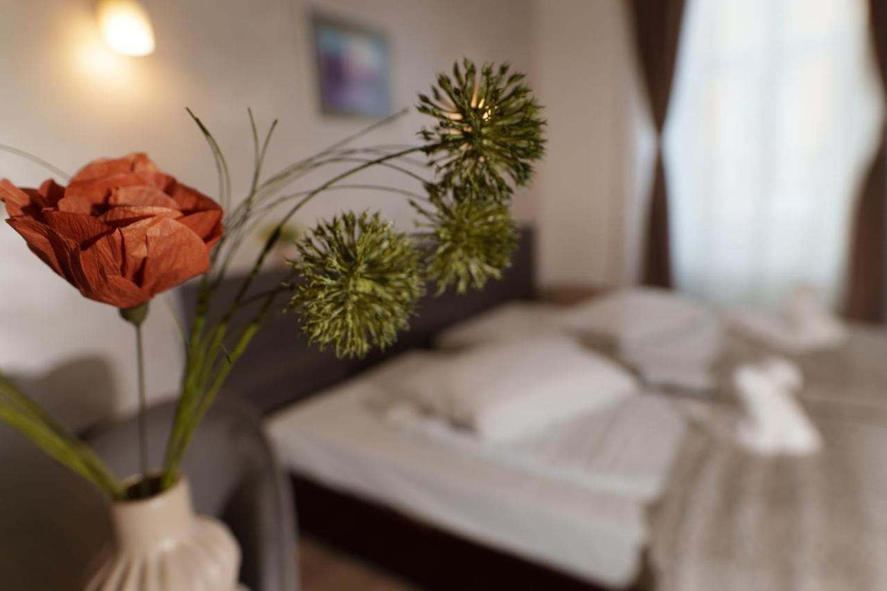 גורגני Hotel Rubin*** מראה חיצוני תמונה