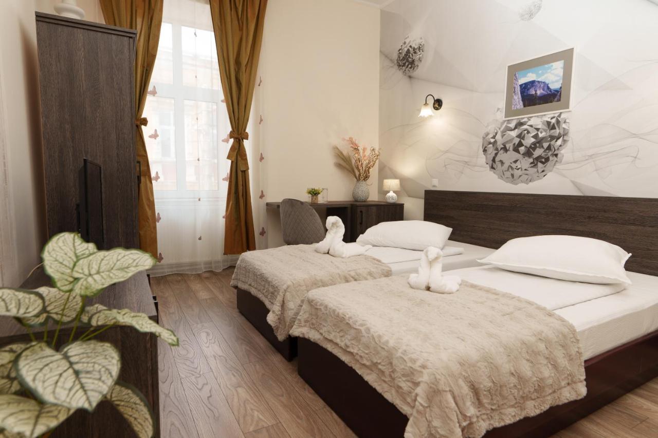 גורגני Hotel Rubin*** מראה חיצוני תמונה