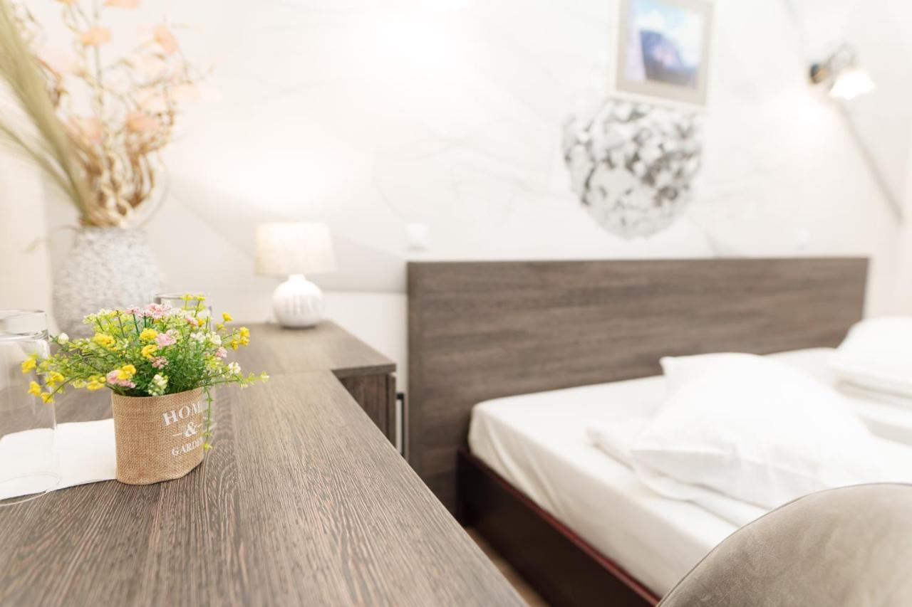 גורגני Hotel Rubin*** מראה חיצוני תמונה