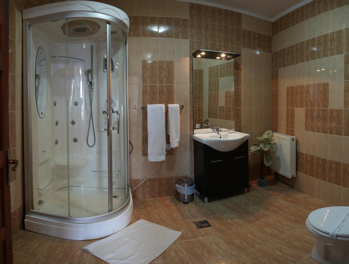 גורגני Hotel Rubin*** מראה חיצוני תמונה
