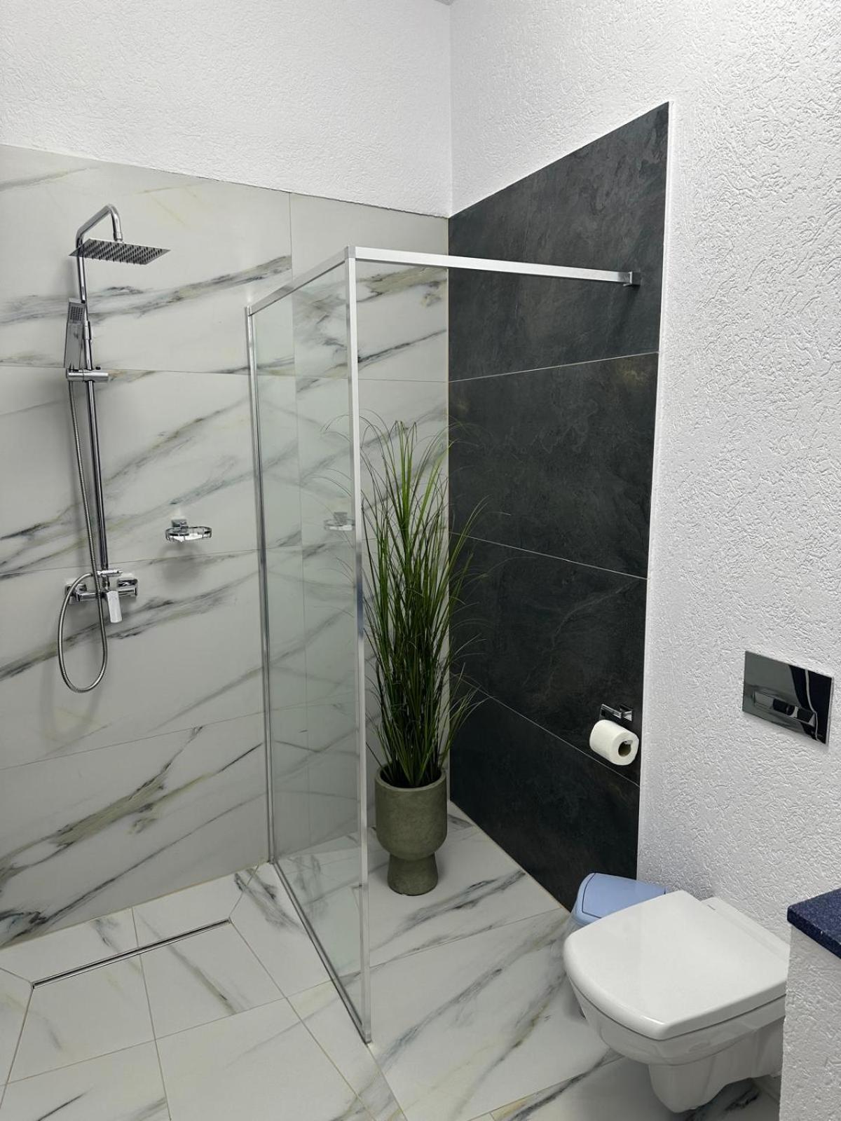 גורגני Hotel Rubin*** מראה חיצוני תמונה